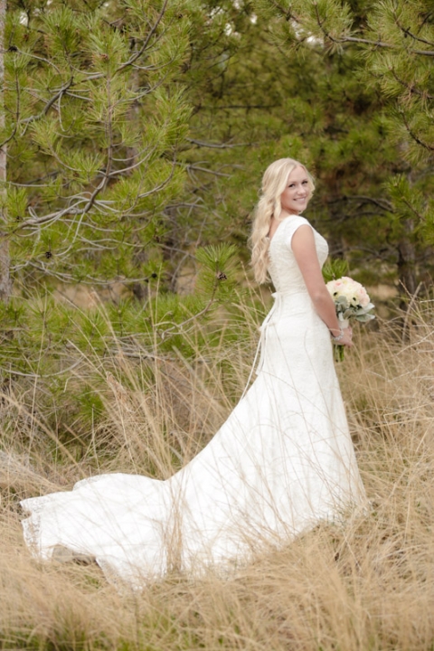 EK-Studios-Utah-Wedding-Photographers-Bridals-in-open-field023-Blog(pp_w480_h720)