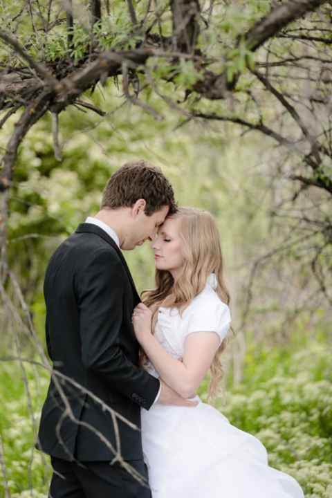 EK-Studios-Utah-Wedding-Photographers-Bridals-in-the-Spring001-Blog(pp_w480_h720)