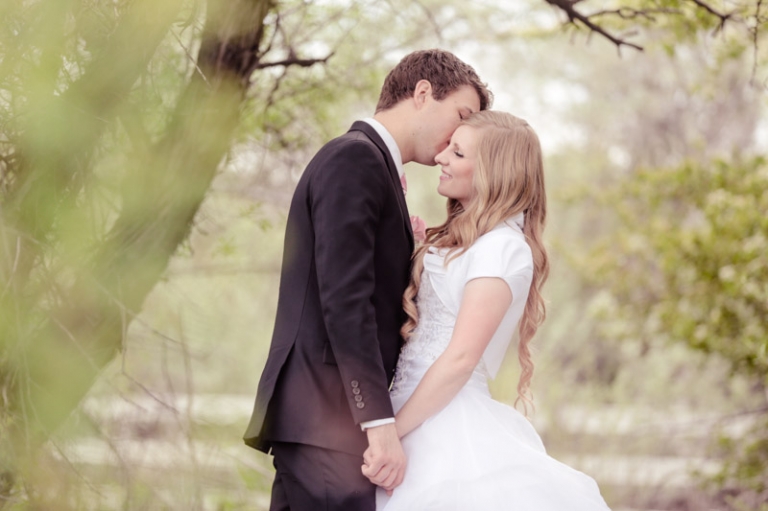 EK-Studios-Utah-Wedding-Photographers-Bridals-in-the-Spring003-Blog(pp_w768_h511)