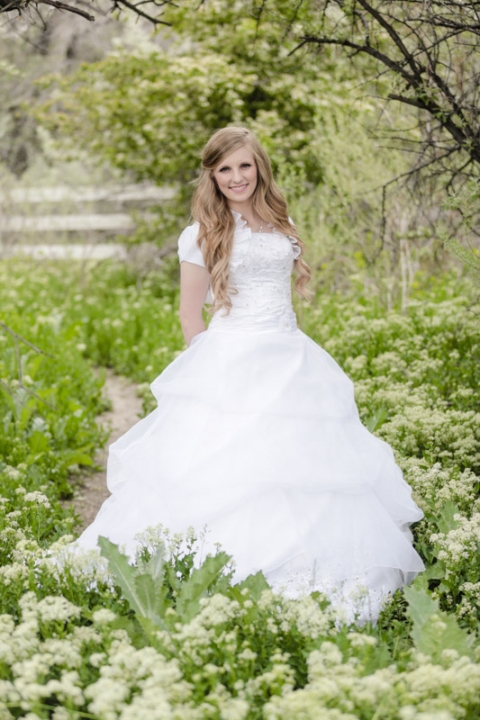 EK-Studios-Utah-Wedding-Photographers-Bridals-in-the-Spring007-Blog(pp_w480_h720)
