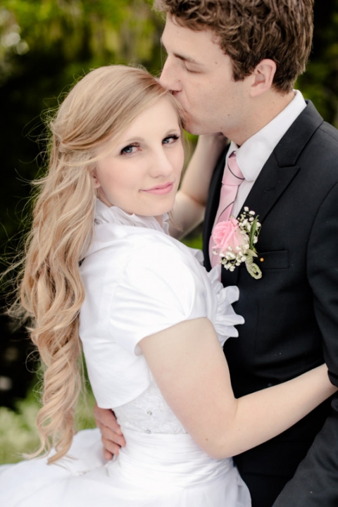 EK-Studios-Utah-Wedding-Photographers-Bridals-in-the-Spring016-Blog(pp_w480_h720)