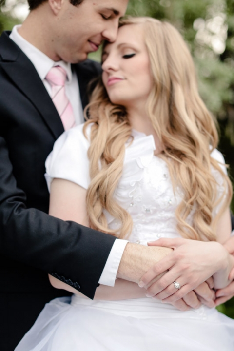 EK-Studios-Utah-Wedding-Photographers-Bridals-in-the-Spring019-Blog(pp_w480_h720)