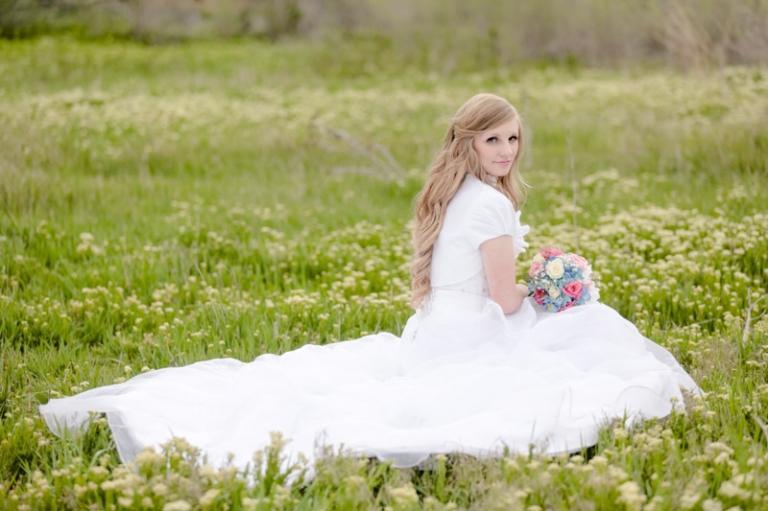 EK-Studios-Utah-Wedding-Photographers-Bridals-in-the-Spring021-Blog(pp_w768_h511)