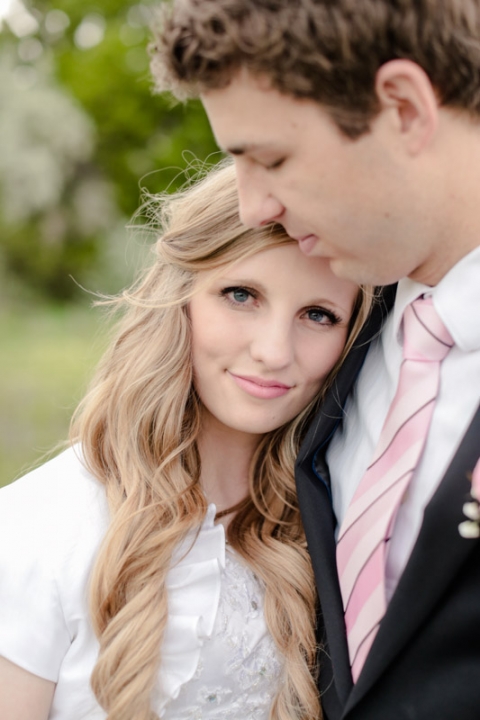 EK-Studios-Utah-Wedding-Photographers-Bridals-in-the-Spring023-Blog(pp_w480_h720)