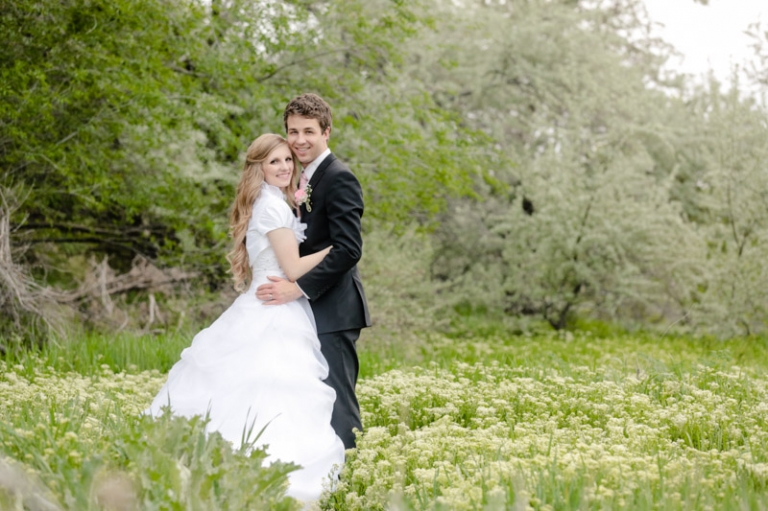 EK-Studios-Utah-Wedding-Photographers-Bridals-in-the-Spring025-Blog(pp_w768_h511)