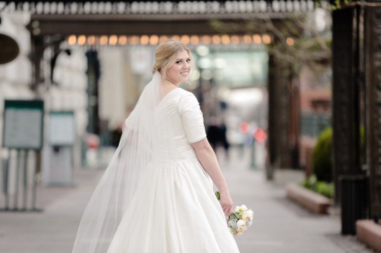 EK-Studios-Utah-Wedding-Photographers-Classy-Bridals-utah013-Blog(pp_w768_h511)