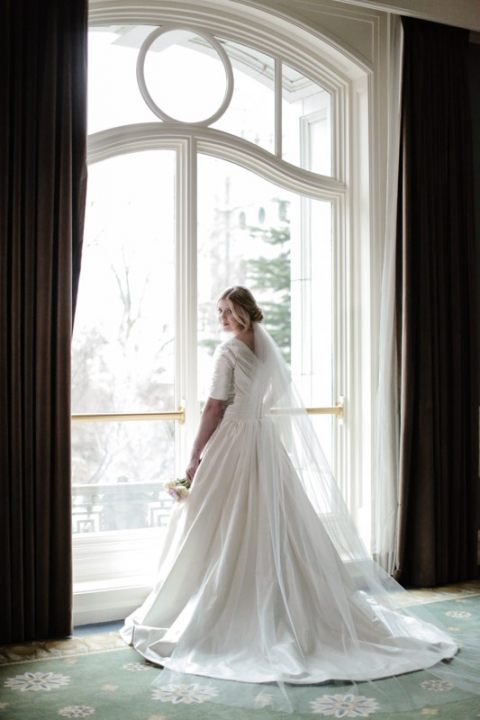 EK-Studios-Utah-Wedding-Photographers-Classy-Bridals-utah019-Blog(pp_w480_h720)