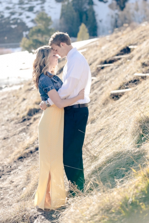EK-Studios-Utah-Wedding-Photographers-Enagements-in-the-canyon022-Blog(pp_w480_h720)