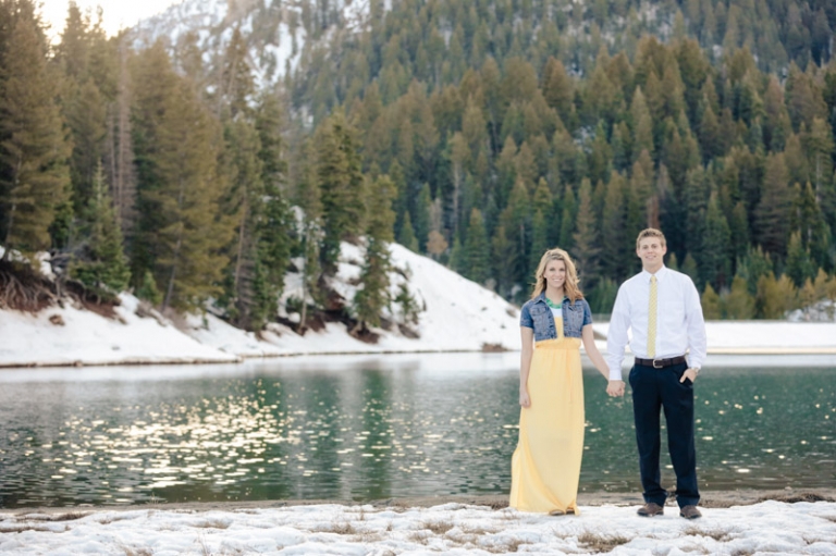 EK-Studios-Utah-Wedding-Photographers-Enagements-in-the-canyon030-Blog(pp_w768_h511)