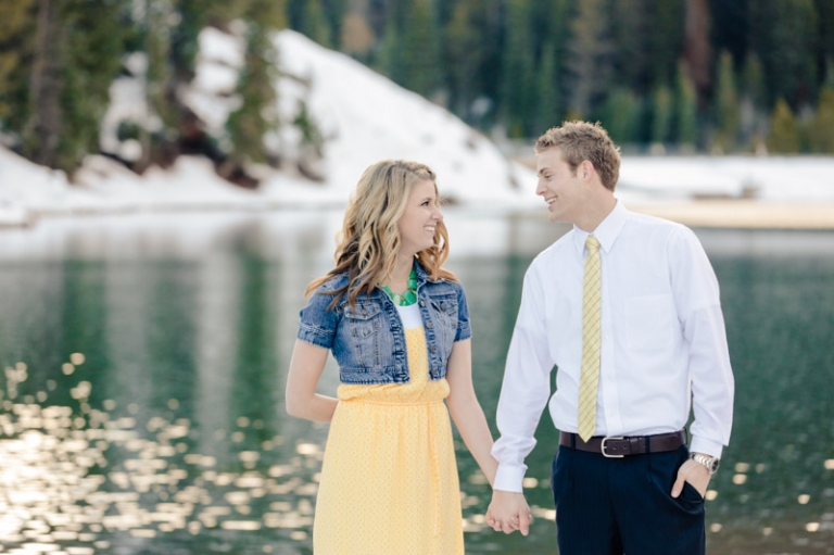 EK-Studios-Utah-Wedding-Photographers-Enagements-in-the-canyon031-Blog(pp_w768_h511)