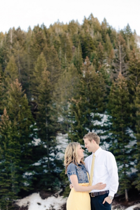 EK-Studios-Utah-Wedding-Photographers-Enagements-in-the-canyon033-Blog(pp_w480_h720)