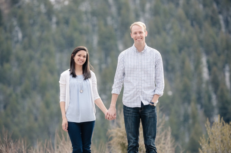 EK-Studios-Utah-Wedding-Photographers-Engagements-in-the-Mountains020-Blog(pp_w768_h511)