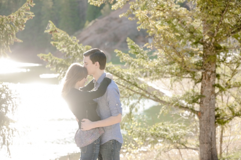 EK-Studios-Utah-Wedding-Photographers-Engagements-in-the-mountians008-Blog(pp_w768_h511)