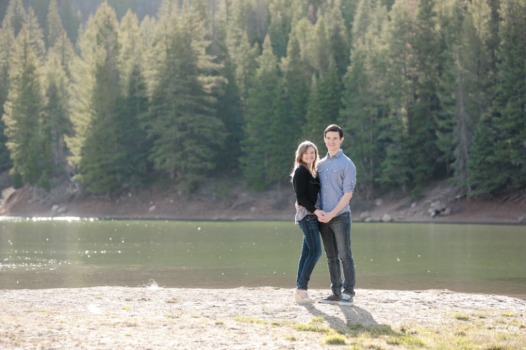 EK-Studios-Utah-Wedding-Photographers-Engagements-in-the-mountians010-Blog(pp_w768_h511)