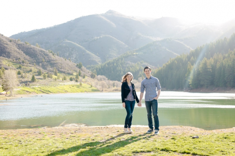 EK-Studios-Utah-Wedding-Photographers-Engagements-in-the-mountians013-Blog(pp_w768_h511)