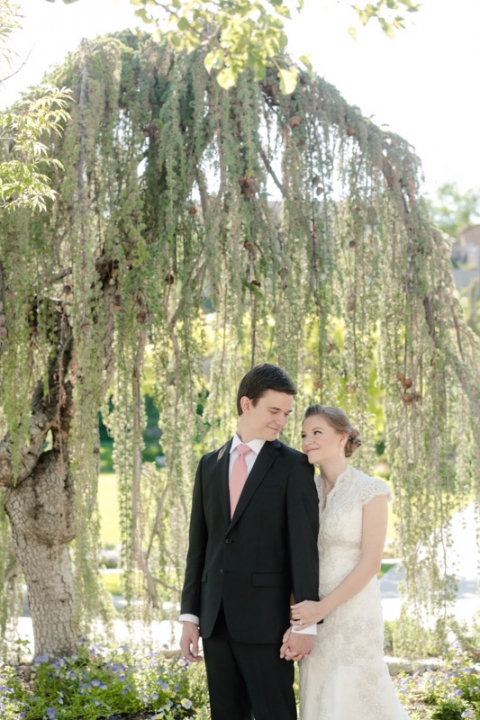 EK-Studios-Utah-Wedding-Photographers-Morinda-Garden-Bridals007-Blog(pp_w480_h720)
