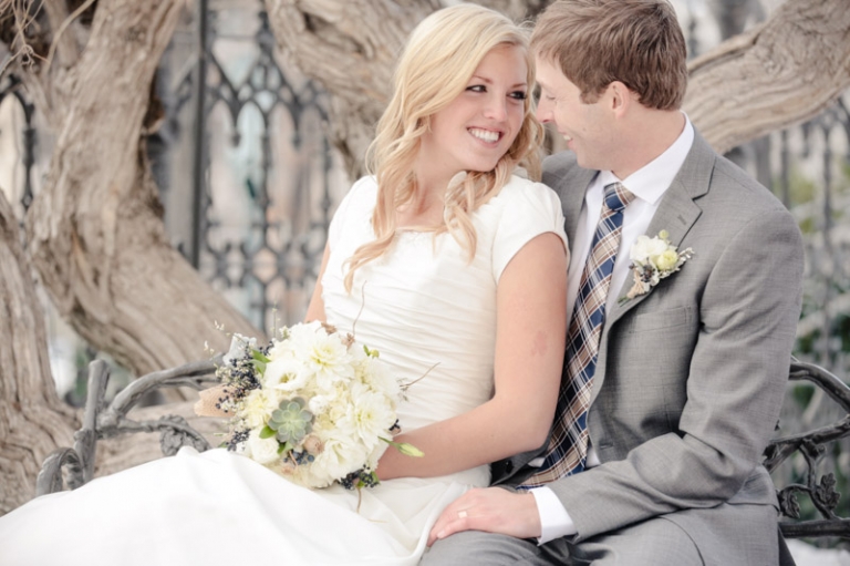 EK-Studios-Utah-Wedding-Photographers-Nohas-wedding-Reception-South-Jordan016-Blog(pp_w768_h511)
