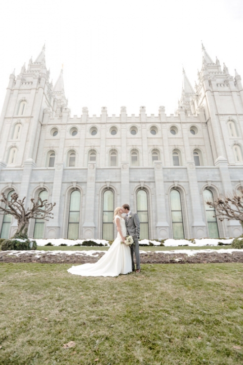 EK-Studios-Utah-Wedding-Photographers-Nohas-wedding-Reception-South-Jordan018-Blog(pp_w480_h720)