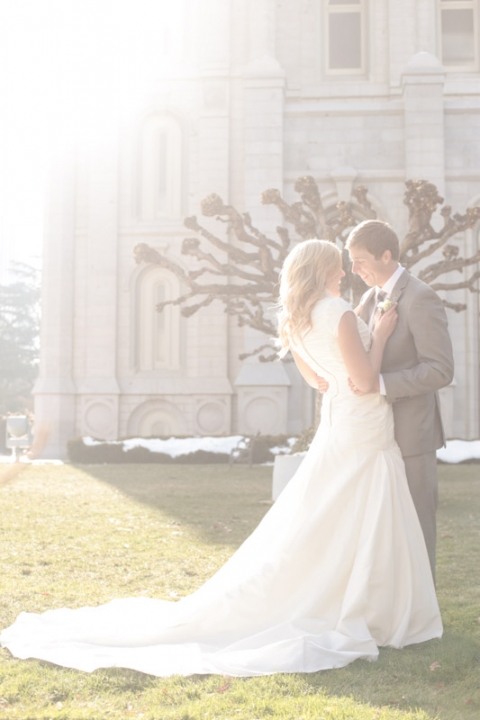 EK-Studios-Utah-Wedding-Photographers-Nohas-wedding-Reception-South-Jordan021-Blog(pp_w480_h720)