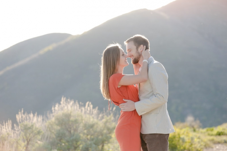 EK-Studios-Utah-Wedding-Photographers-Romantic-Engagements-in-the-canyon001-Blog(pp_w768_h511)