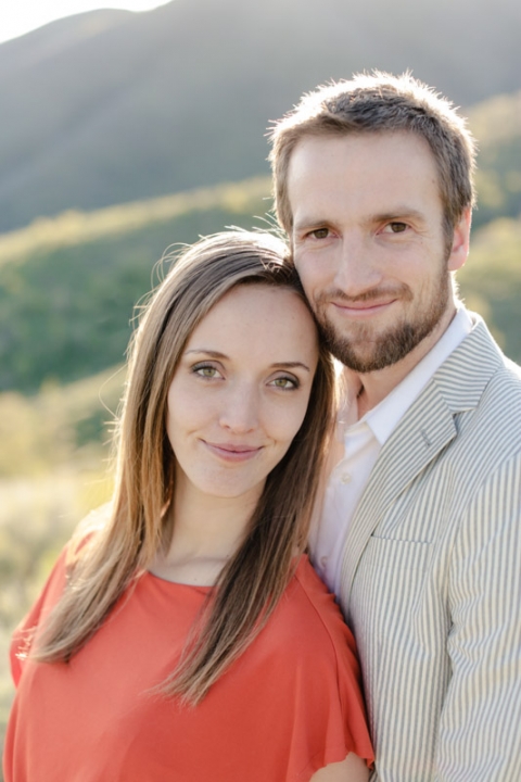 EK-Studios-Utah-Wedding-Photographers-Romantic-Engagements-in-the-canyon014-Blog(pp_w480_h720)