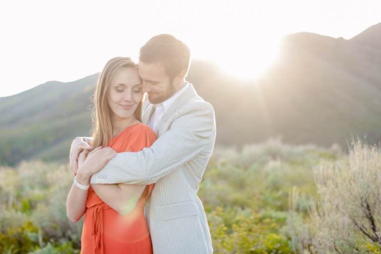 EK-Studios-Utah-Wedding-Photographers-Romantic-Engagements-in-the-canyon015-Blog(pp_w768_h511)