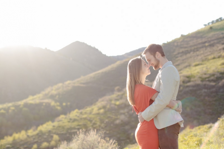 EK-Studios-Utah-Wedding-Photographers-Romantic-Engagements-in-the-canyon022-Blog(pp_w768_h511)