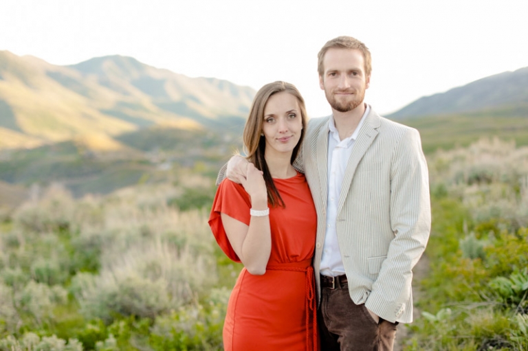 EK-Studios-Utah-Wedding-Photographers-Romantic-Engagements-in-the-canyon026-Blog(pp_w768_h511)