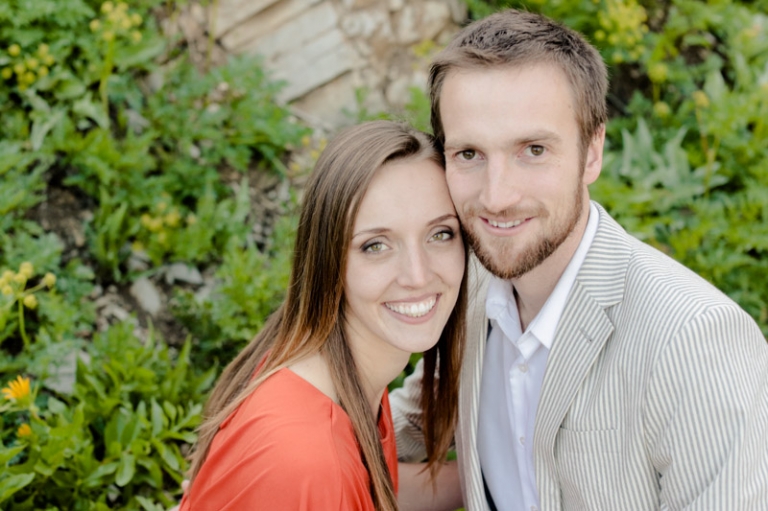 EK-Studios-Utah-Wedding-Photographers-Romantic-Engagements-in-the-canyon030-Blog(pp_w768_h511)
