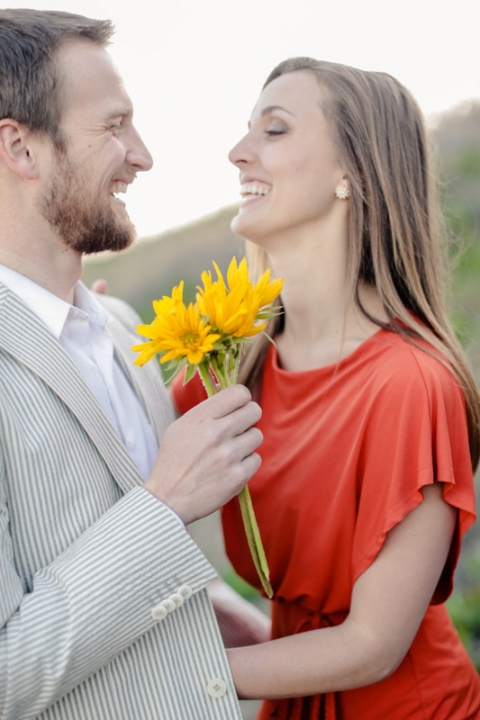 EK-Studios-Utah-Wedding-Photographers-Romantic-Engagements-in-the-canyon032-Blog(pp_w480_h720)