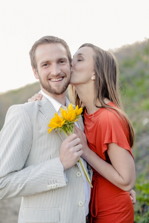 EK-Studios-Utah-Wedding-Photographers-Romantic-Engagements-in-the-canyon033-Blog(pp_w480_h720)