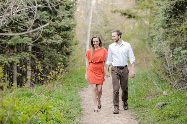 EK-Studios-Utah-Wedding-Photographers-Romantic-Engagements-in-the-canyon037-Blog(pp_w768_h511)
