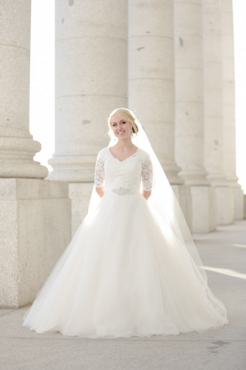 EK-Studios-Utah-Wedding-Photographers-SLC-Capitol-Building-Bridals001-Blog(pp_w480_h720)