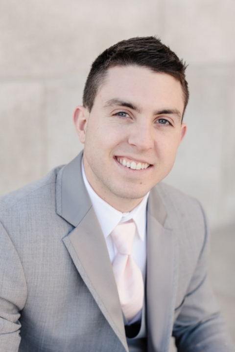 EK-Studios-Utah-Wedding-Photographers-SLC-Capitol-Building-Bridals010-Blog(pp_w480_h720)