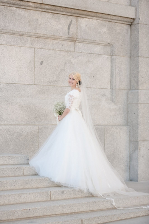 EK-Studios-Utah-Wedding-Photographers-SLC-Capitol-Building-Bridals011-Blog(pp_w480_h720)