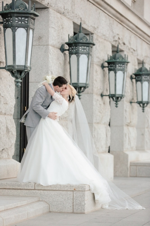 EK-Studios-Utah-Wedding-Photographers-SLC-Capitol-Building-Bridals012-Blog(pp_w480_h720)