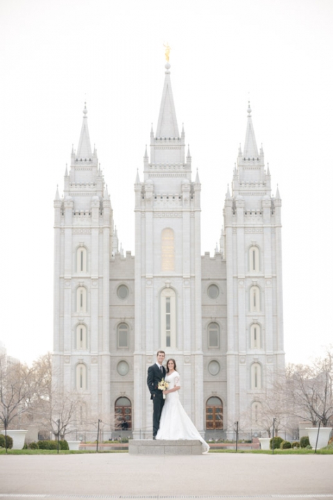 EK-Studios-Utah-Wedding-Photographers-SLC-Temple-Wedding033-Blog(pp_w480_h720)