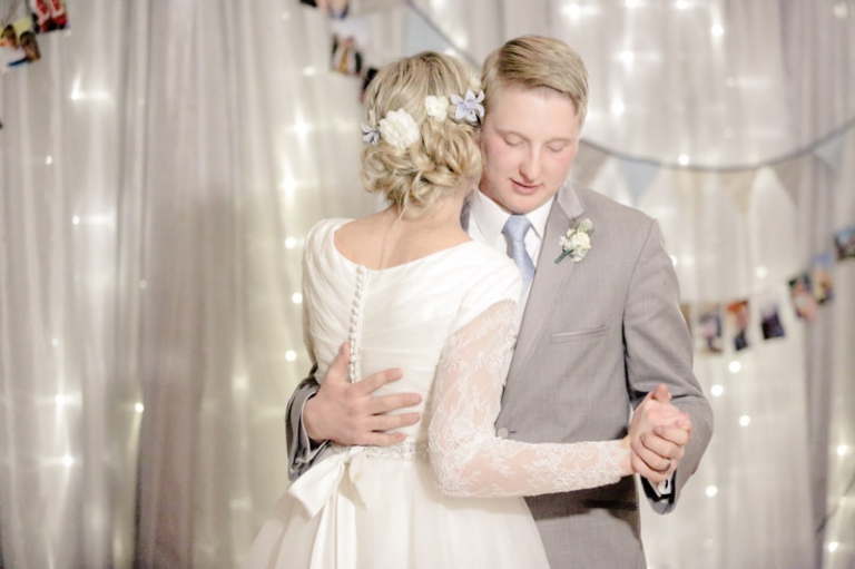 EK-Studios-Utah-Wedding-Photographers-SLC-Temple-wedding048-Blog(pp_w768_h511)