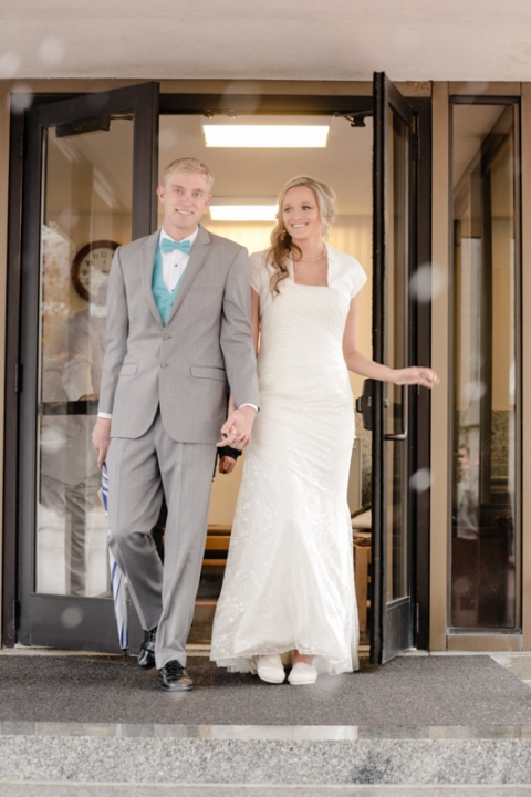 EK-Studios-Utah-Wedding-Photographers-SLC-temple-Snowy-wedding-Le-Jardin-Reception006-Blog(pp_w480_h720)