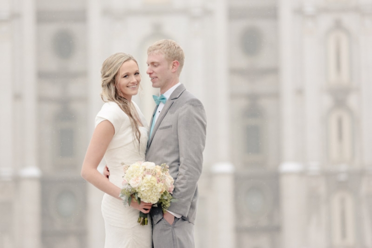 EK-Studios-Utah-Wedding-Photographers-SLC-temple-Snowy-wedding-Le-Jardin-Reception026-Blog(pp_w768_h511)