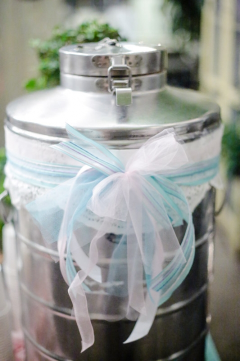 EK-Studios-Utah-Wedding-Photographers-SLC-temple-Snowy-wedding-Le-Jardin-Reception039-Blog(pp_w480_h720)