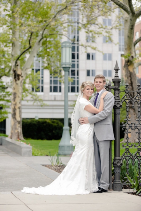EK-Studios-Utah-Wedding-Photographers-SLC-temple-wedding016-Blog1(pp_w480_h720)