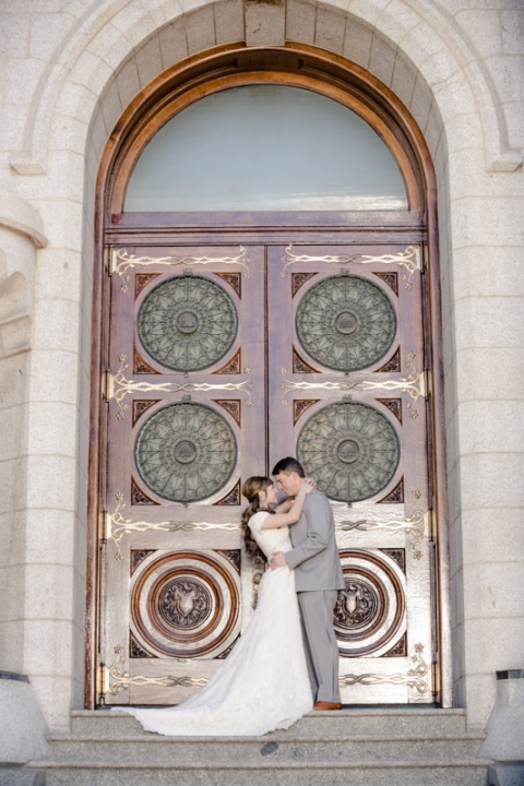 EK-Studios-Utah-Wedding-Photographers-SLC-temple-wedding022-Blog(pp_w480_h720)