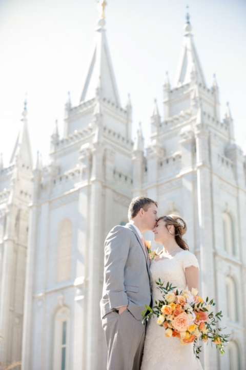EK-Studios-Utah-Wedding-Photographers-SLC-temple-wedding028-Blog(pp_w480_h720)