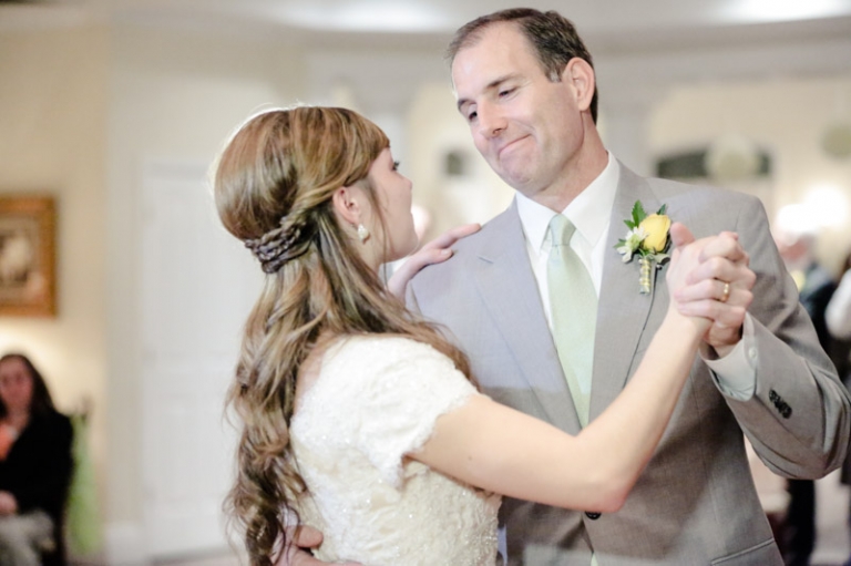 EK-Studios-Utah-Wedding-Photographers-SLC-temple-wedding051-Blog(pp_w768_h511)