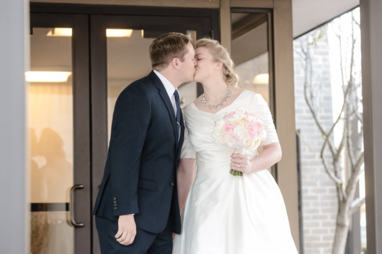 EK-Studios-Utah-Wedding-Photographers-Salt-Lake-Temple-wedding-Cactus-Tropicals-reception007-Blog(pp_w768_h511)