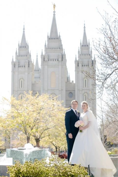 EK-Studios-Utah-Wedding-Photographers-Salt-Lake-Temple-wedding-Cactus-Tropicals-reception014-Blog(pp_w480_h720)
