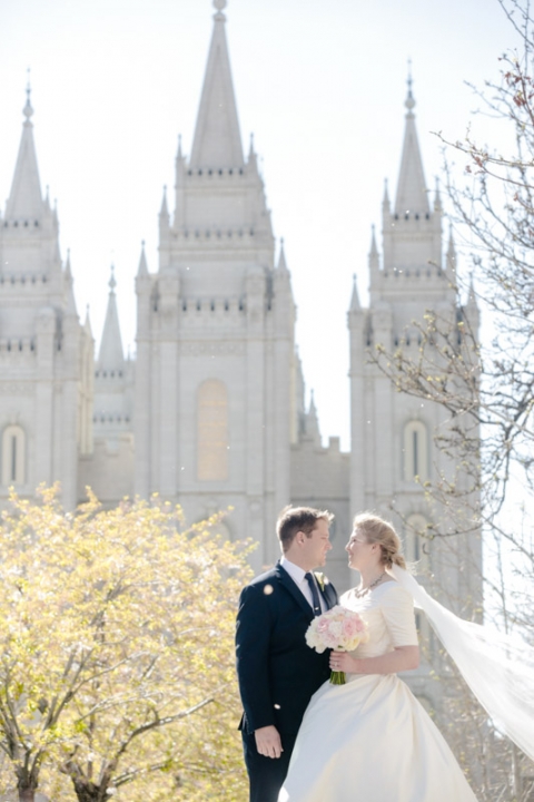 EK-Studios-Utah-Wedding-Photographers-Salt-Lake-Temple-wedding-Cactus-Tropicals-reception015-Blog(pp_w480_h720)
