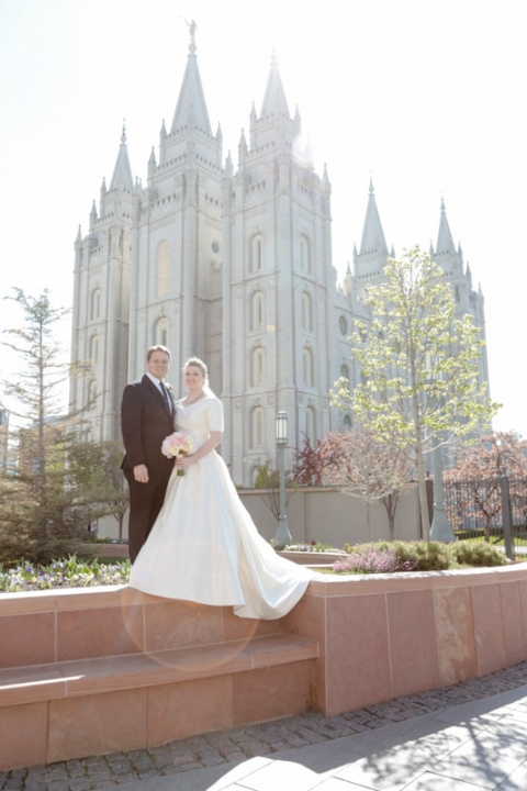 EK-Studios-Utah-Wedding-Photographers-Salt-Lake-Temple-wedding-Cactus-Tropicals-reception019-Blog(pp_w480_h720)