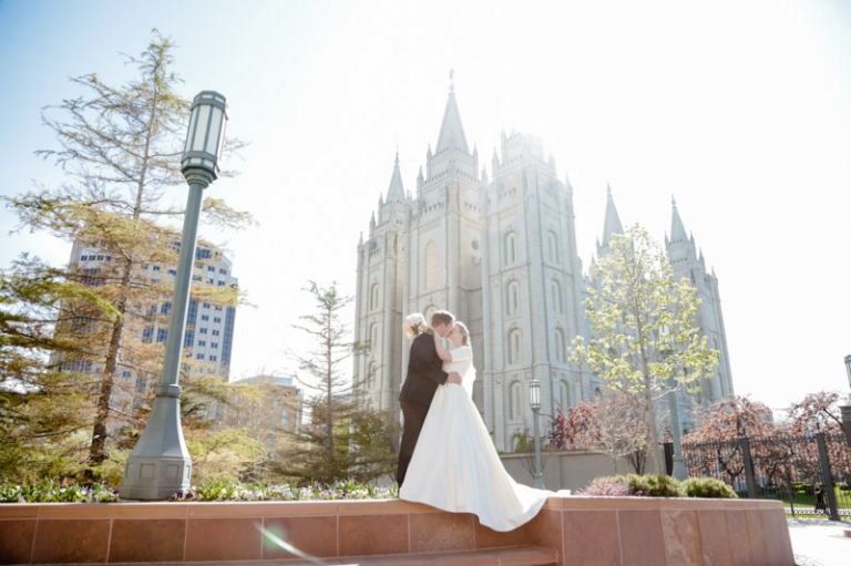 EK-Studios-Utah-Wedding-Photographers-Salt-Lake-Temple-wedding-Cactus-Tropicals-reception020-Blog(pp_w768_h511)